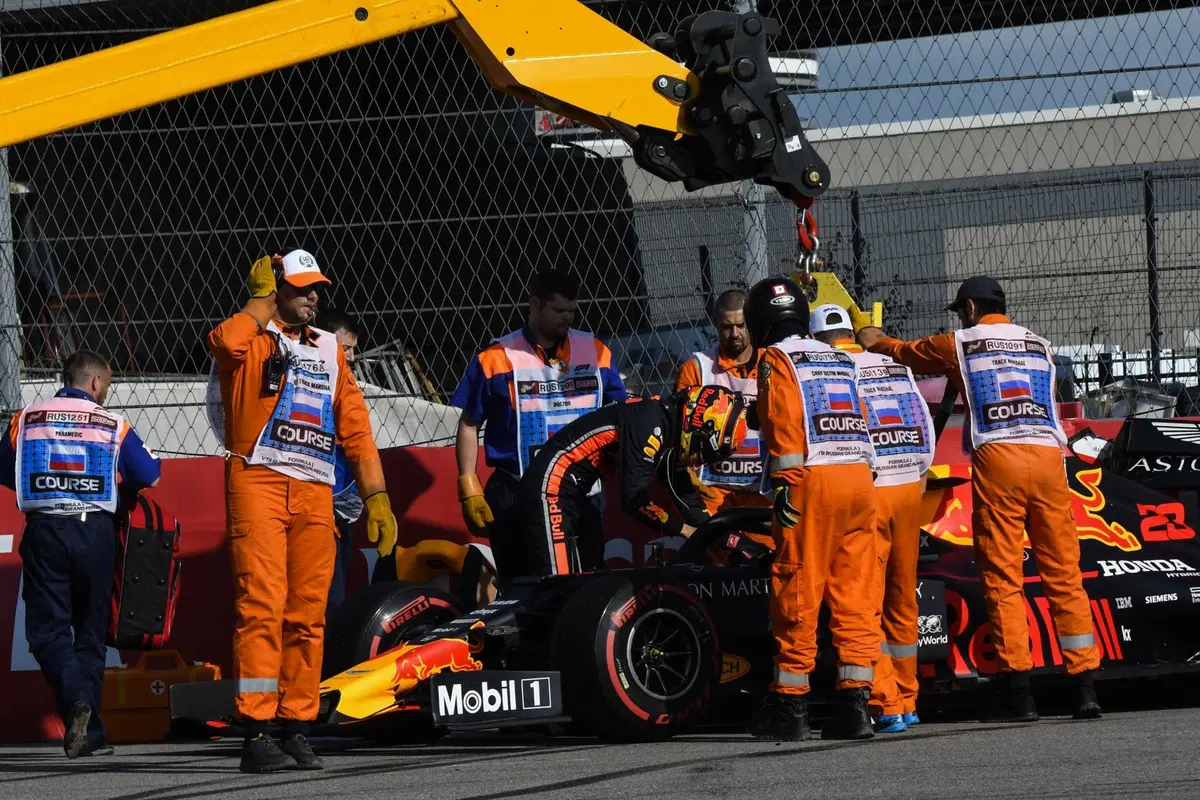 F1, GP Russia 2019: vince Hamilton. Terzo Leclerc (40)