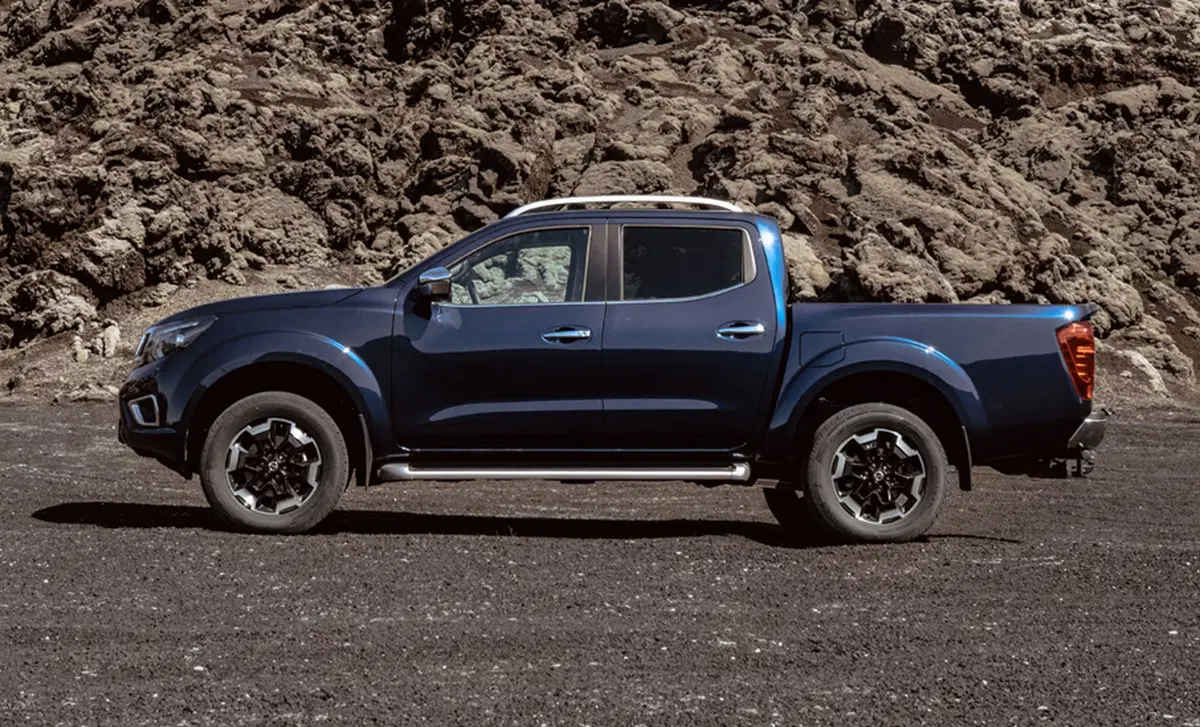 Nissan Navara 2.3 dCi 4WD King Cab Telaio Visia (7)