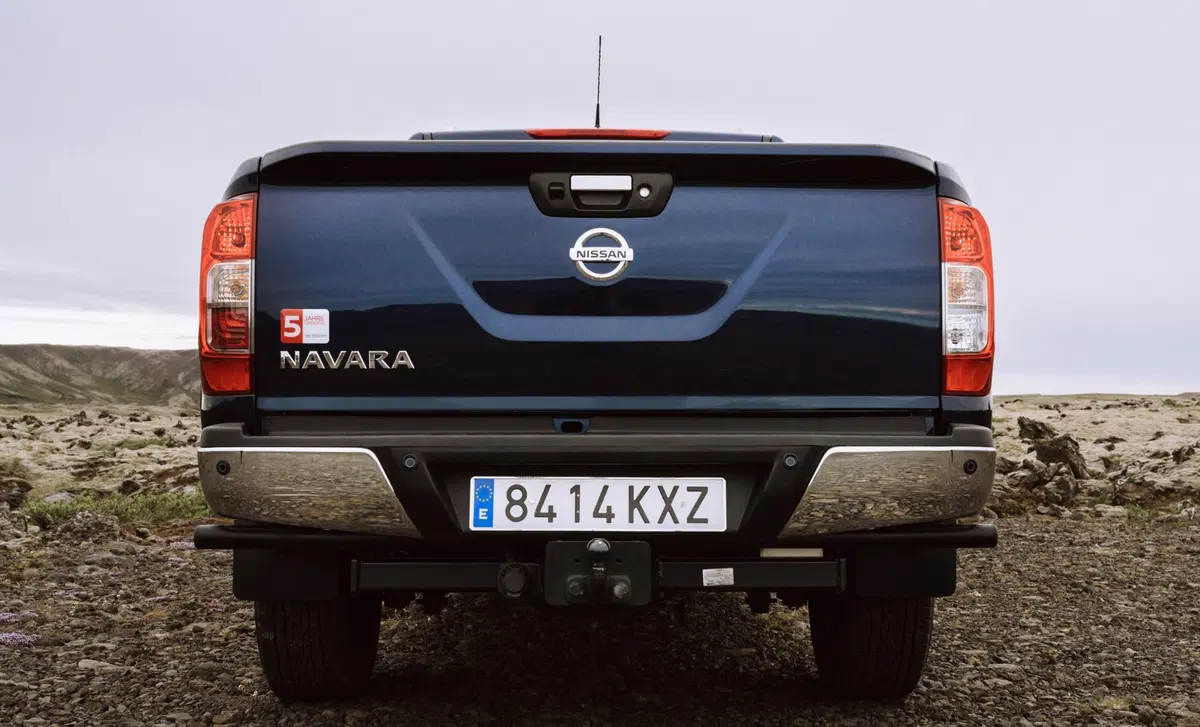 Nissan Navara 2.3 dCi 4WD King Cab Telaio Visia (5)