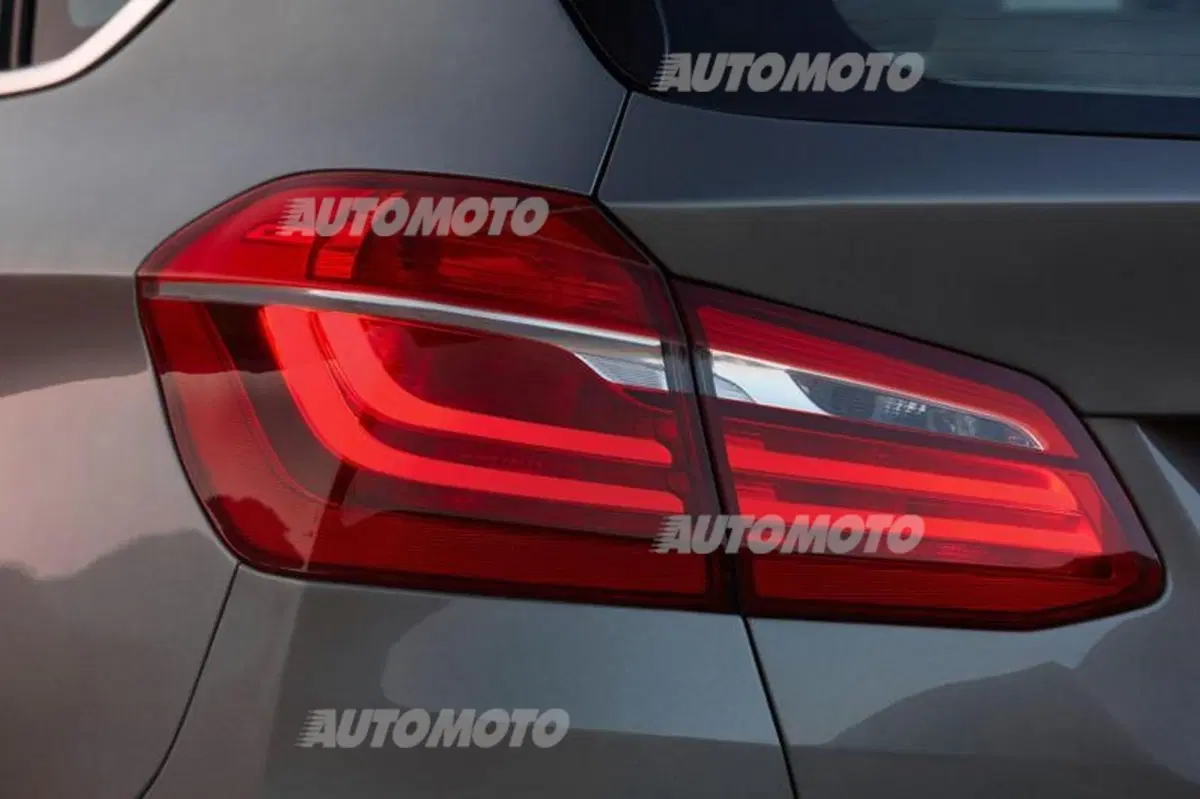 BMW Serie 2 Active Tourer 220d xDrive  Advantage aut. (47)