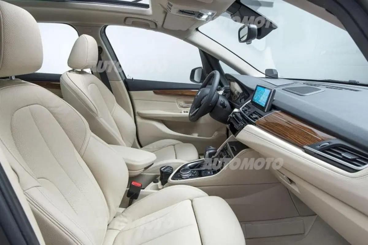 BMW Serie 2 Active Tourer 220d xDrive  Advantage aut. (38)