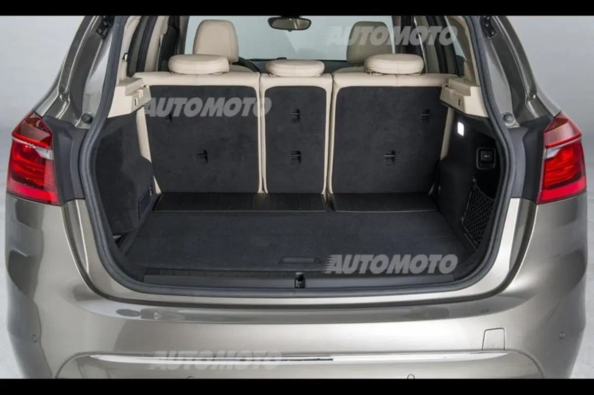 BMW Serie 2 Active Tourer 220d xDrive  Advantage aut. (40)