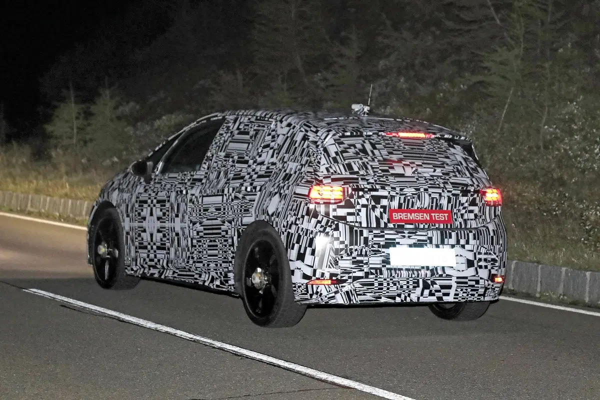Seat El Born: pronta alla produzione [Foto spia] (6)