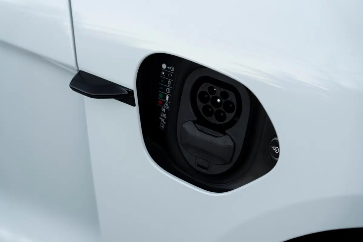 Porsche Taycan: prova della Turbo S da 761 CV [Video] (4)