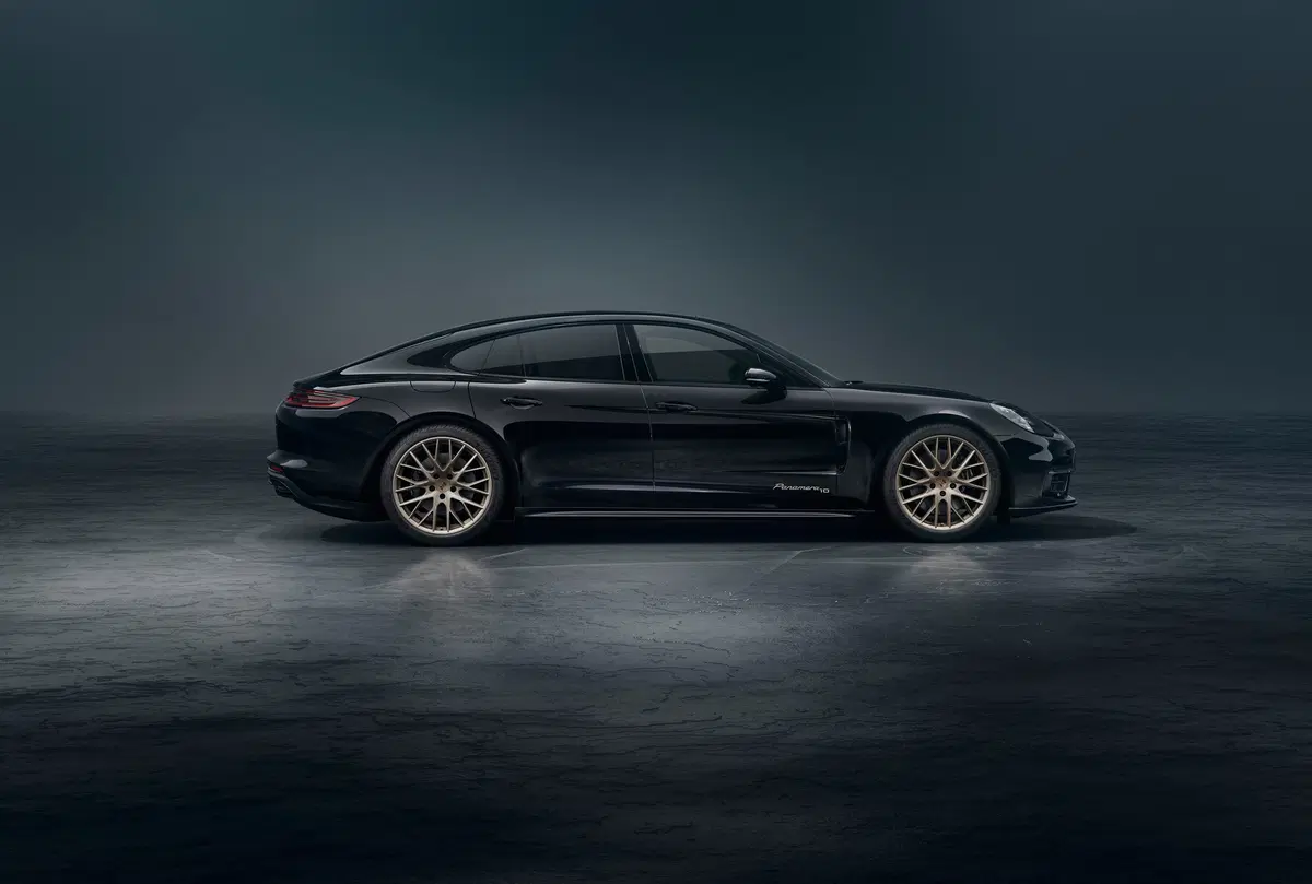 Porsche Panamera 10 Years Edition, la speciale del decimo anniversario (4)