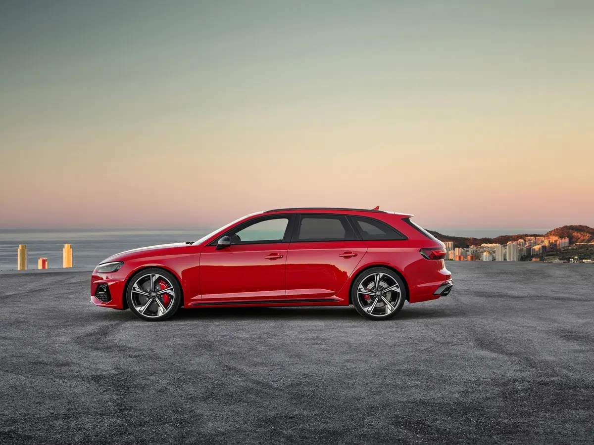 Audi RS 4 Avant (2017-24) (2)