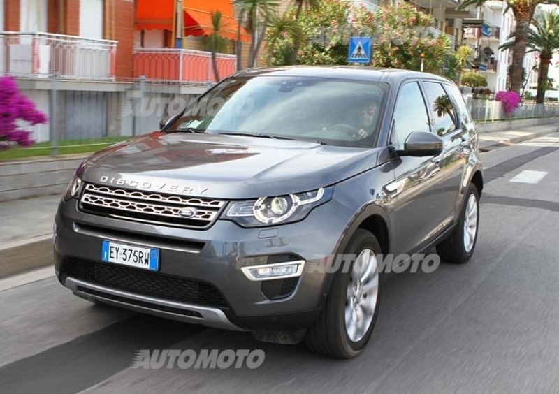 Land Rover Discovery (2016-->>) (56)