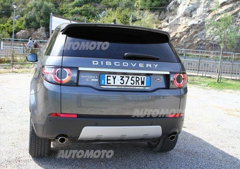 Land Rover Discovery (2016-->>) (55)