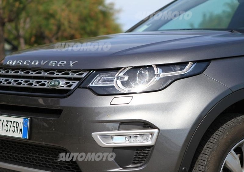Land Rover Discovery (2016-->>) (70)
