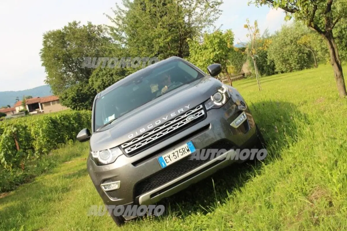 Land Rover Discovery 3.0d i6 mhev S awd 300cv 5p.ti auto (73)