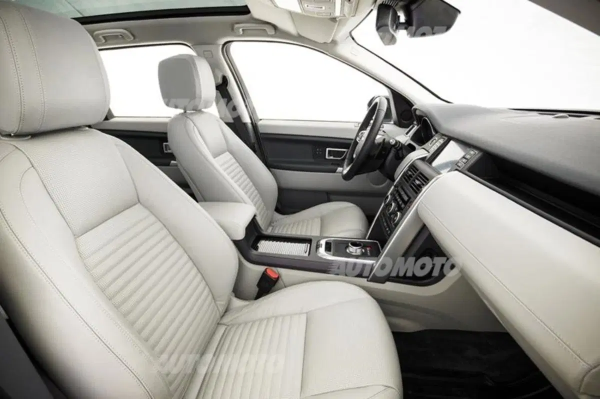 Land Rover Discovery 3.0d i6 mhev S awd 300cv 5p.ti auto (60)