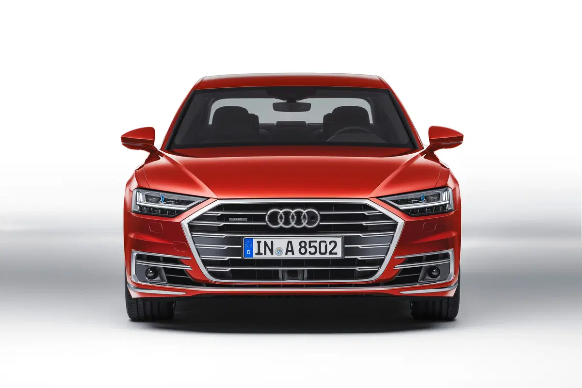 Audi A8 (2017-->>) (29)