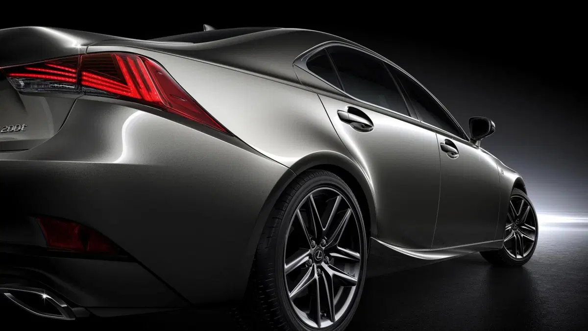 Lexus IS restyling: tutto cambi perché niente cambi (5)