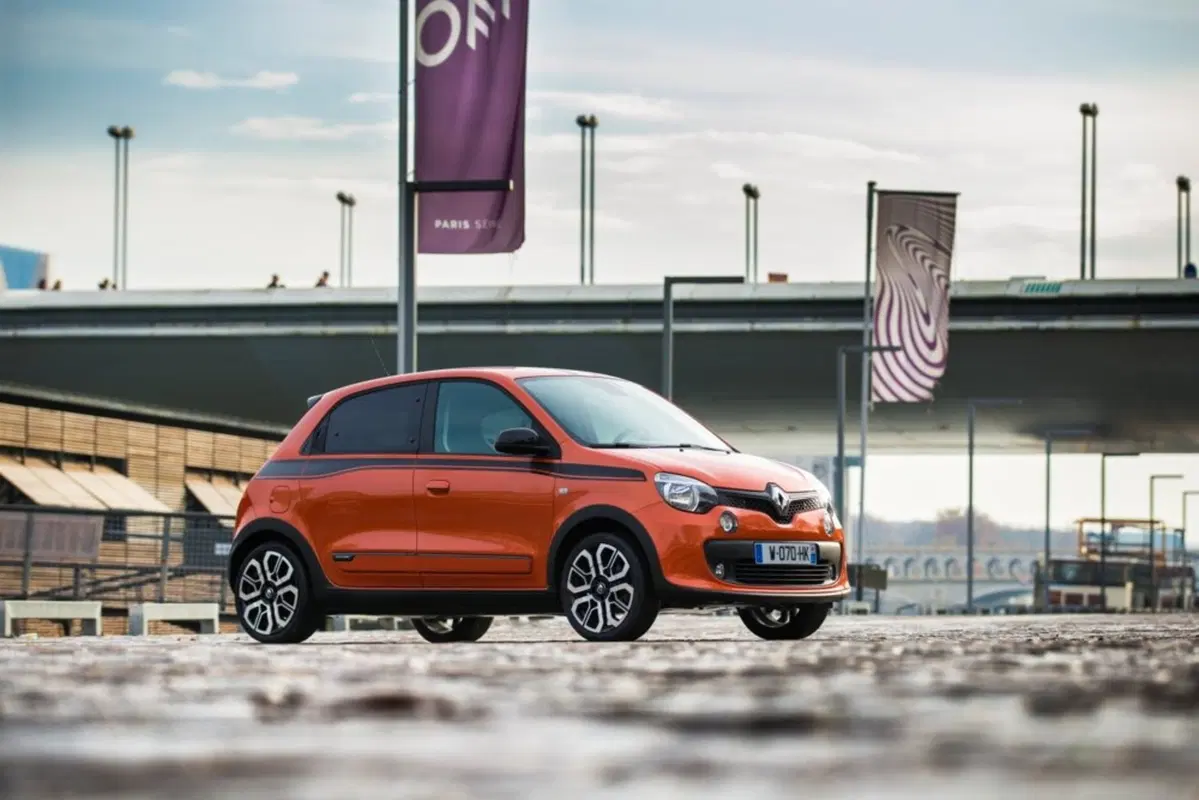 Renault Twingo TCe 90 CV EDC Zen (28)