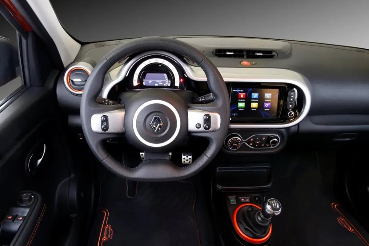 Renault Twingo TCe 90 CV EDC Zen (38)