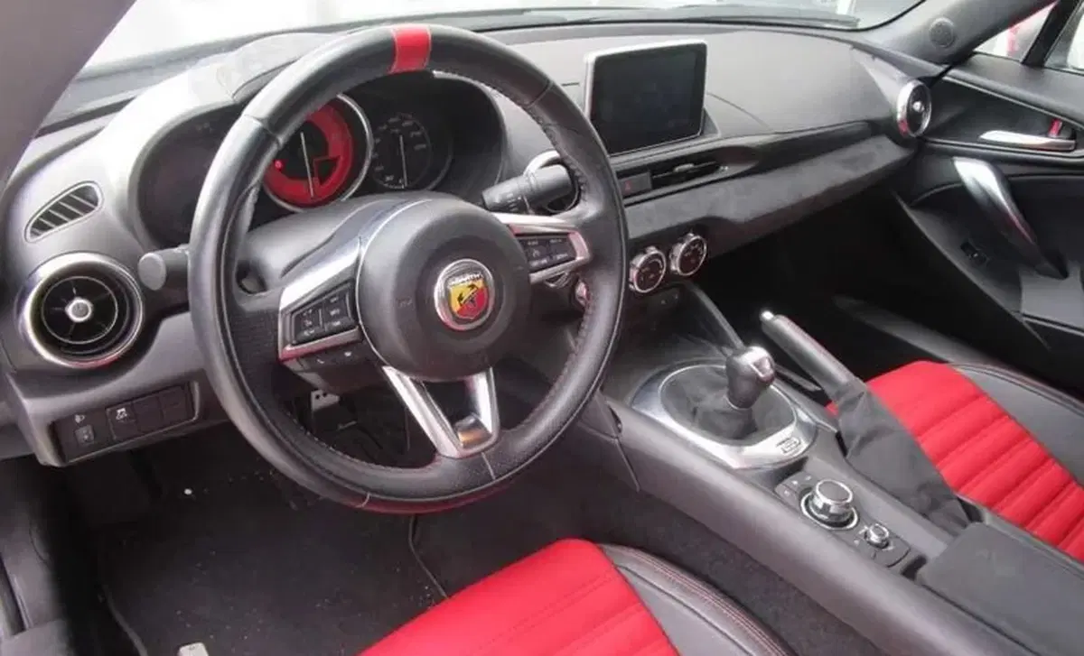 Abarth 124 Spider (2016-19) (16)