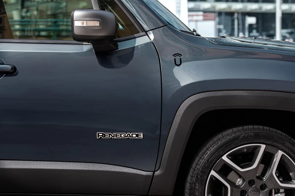 Jeep Renegade 2020, arriva l'ibrido (4)