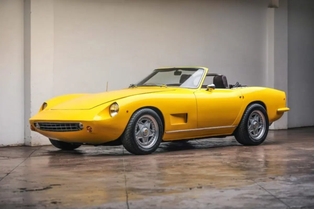  Intermeccanica Italia: l'anti Corvette con il V8 americano