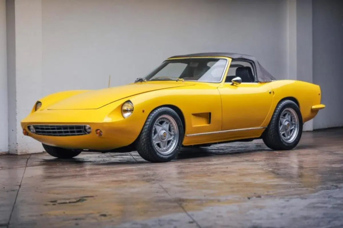  Intermeccanica Italia: l'anti Corvette con il V8 americano (8)