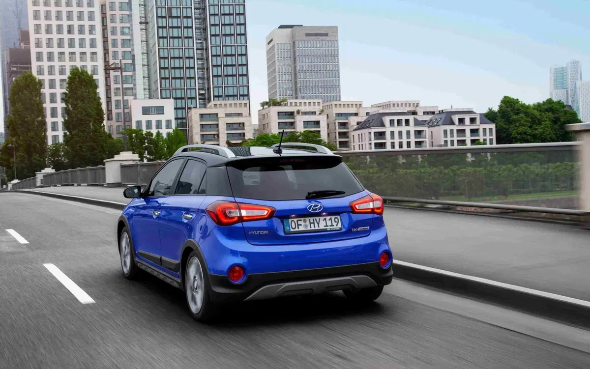 Hyundai i20 Active, arriva la crossover “small” (2)