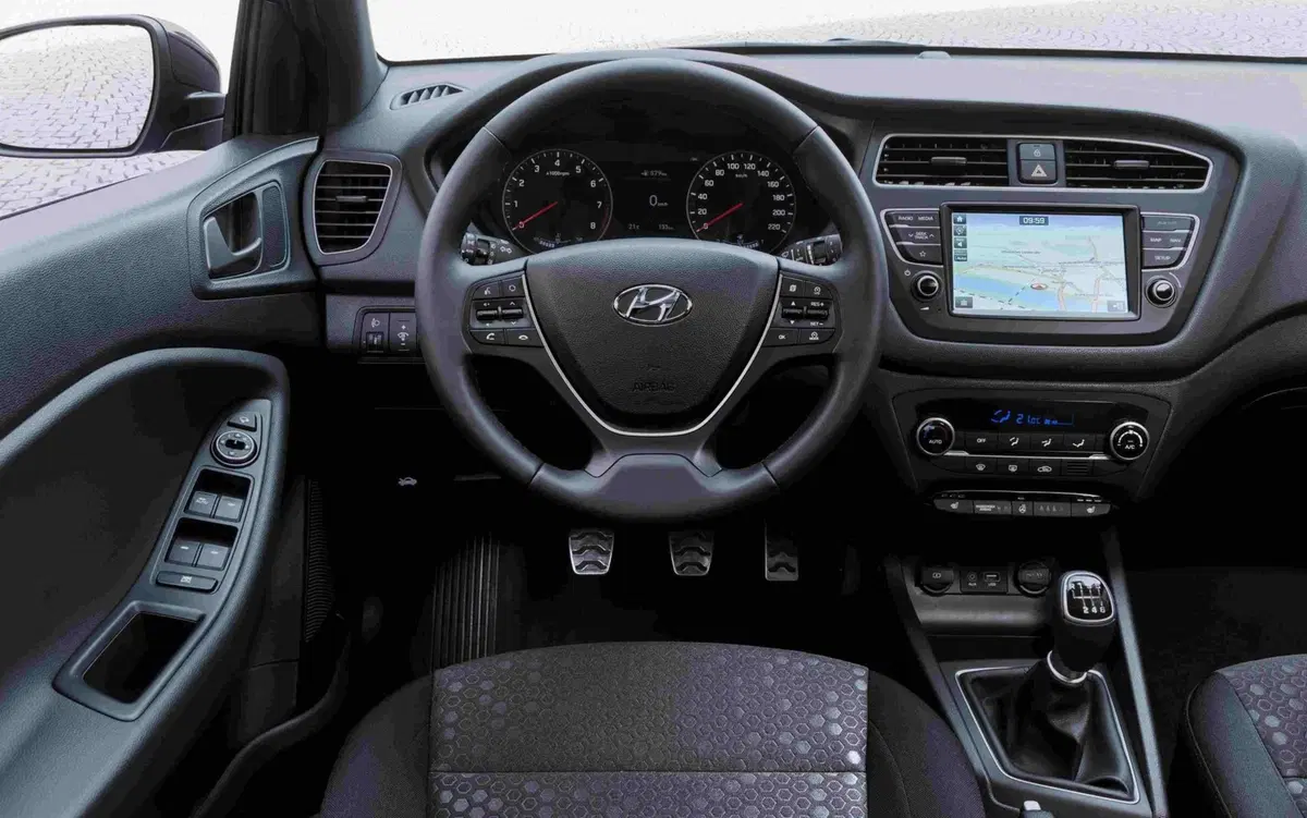 Hyundai i20 Active, arriva la crossover “small” (3)