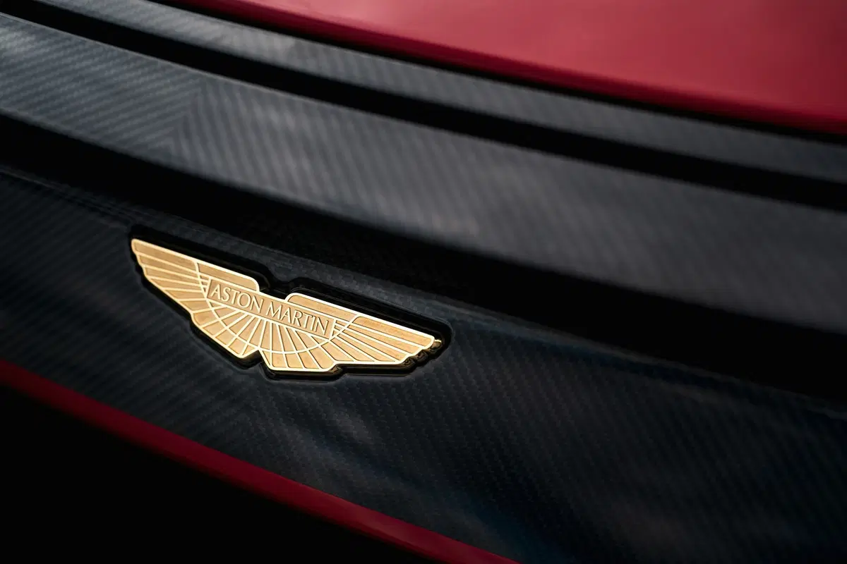 Aston Martin DBS GT Zagato: special edition da 19 esemplari (17)