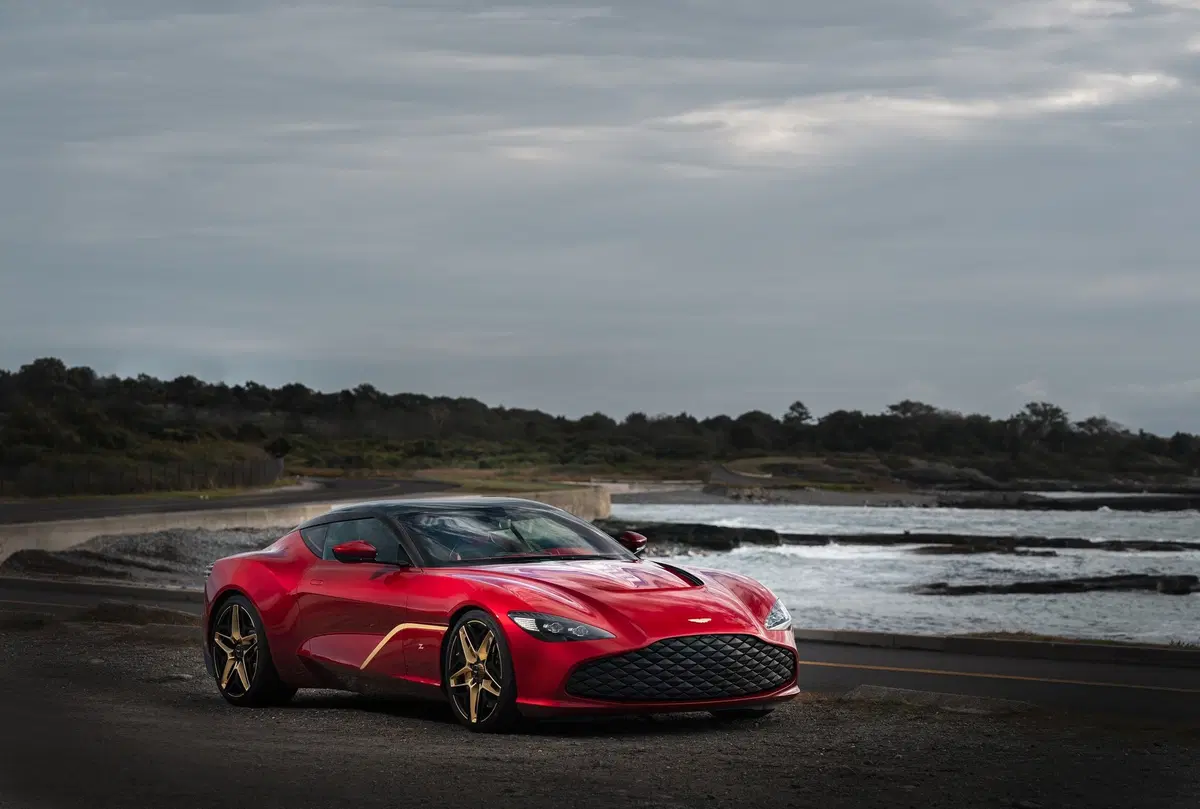 Aston Martin DBS GT Zagato: special edition da 19 esemplari (13)