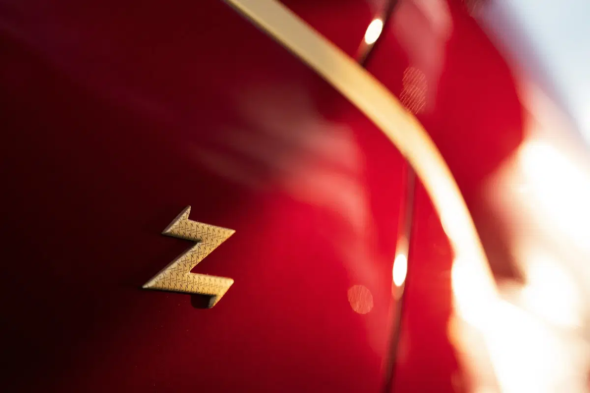 Aston Martin DBS GT Zagato: special edition da 19 esemplari (20)