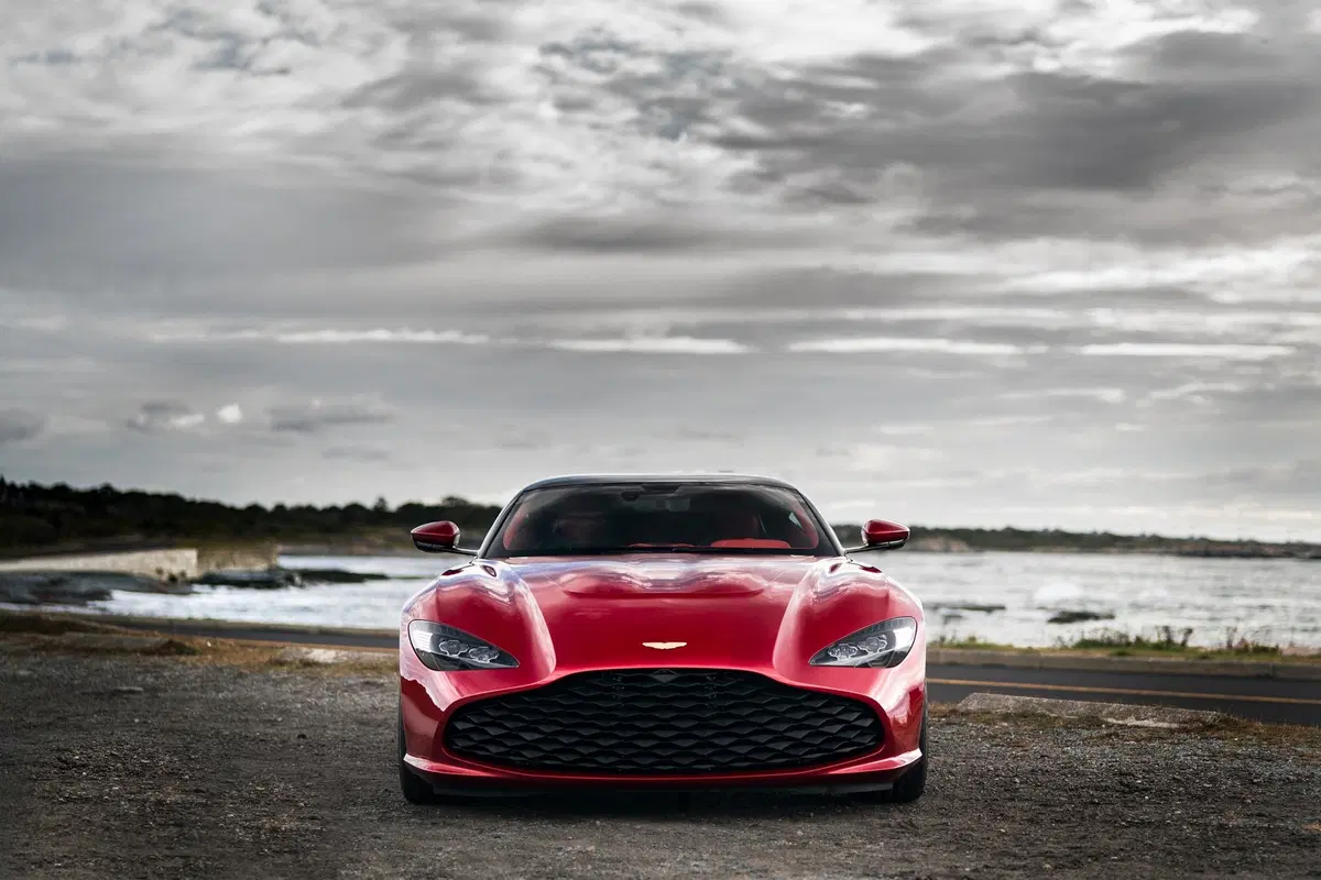 Aston Martin DBS GT Zagato: special edition da 19 esemplari (6)