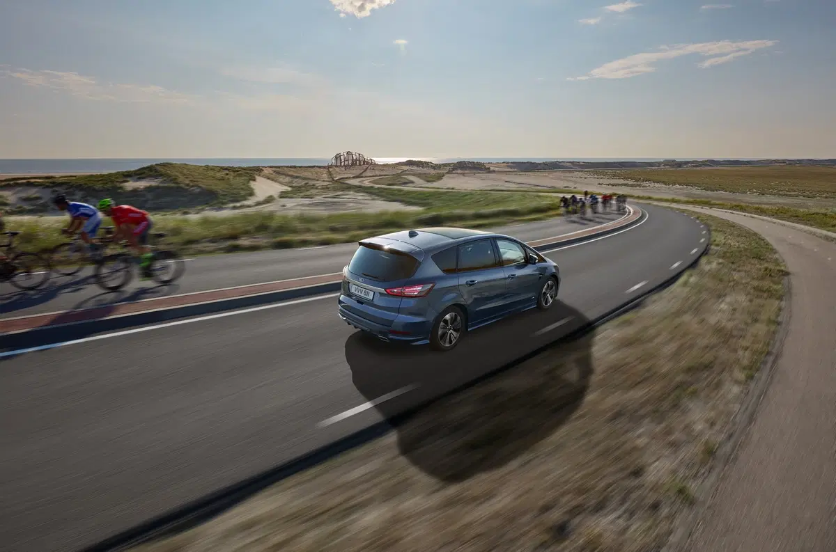 Ford S-MAX e Galaxy: restyling per le familiari (3)