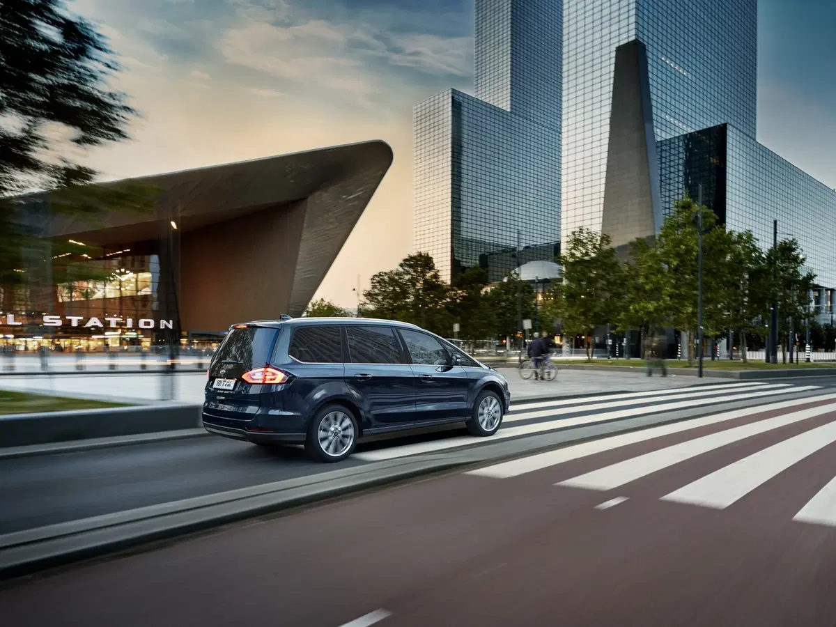 Ford S-MAX e Galaxy: restyling per le familiari (7)