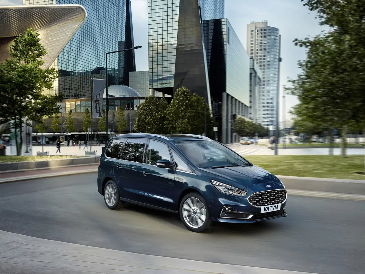 Ford S-MAX e Galaxy: restyling per le familiari (6)