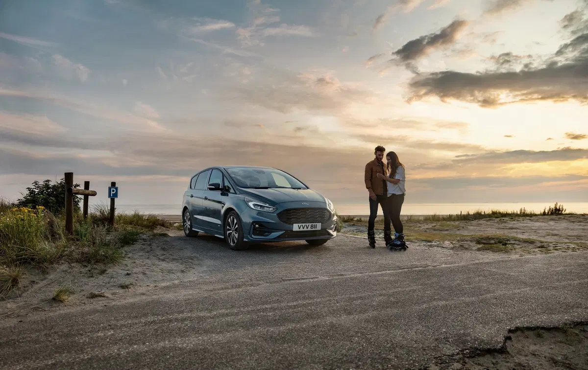 Ford S-MAX e Galaxy: restyling per le familiari (20)