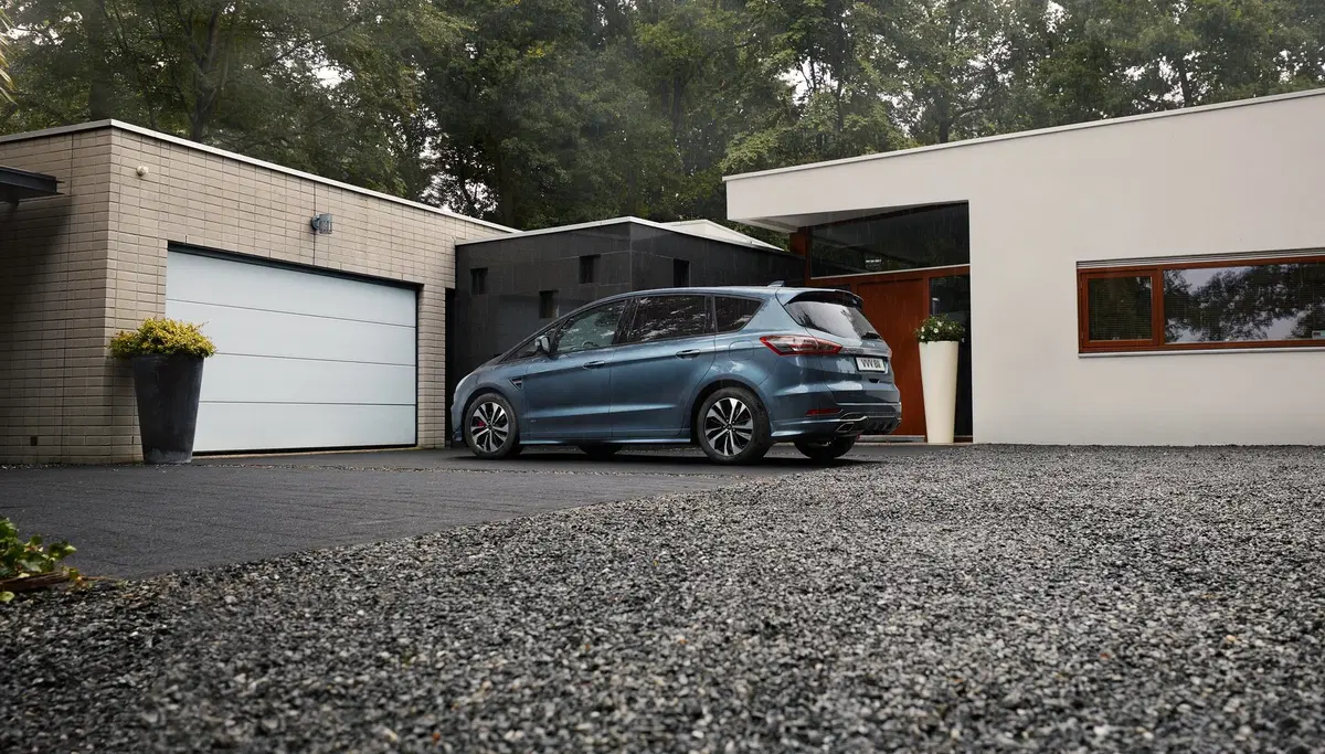 Ford S-MAX e Galaxy: restyling per le familiari (9)