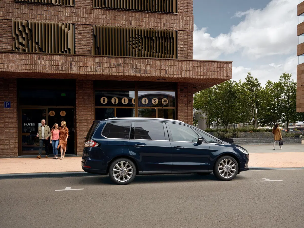 Ford S-MAX e Galaxy: restyling per le familiari (19)