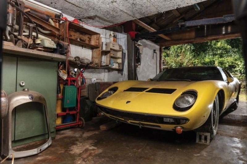 Lamborghini Miura P400 S: la supercar anni &#039;60 torna a ruggire