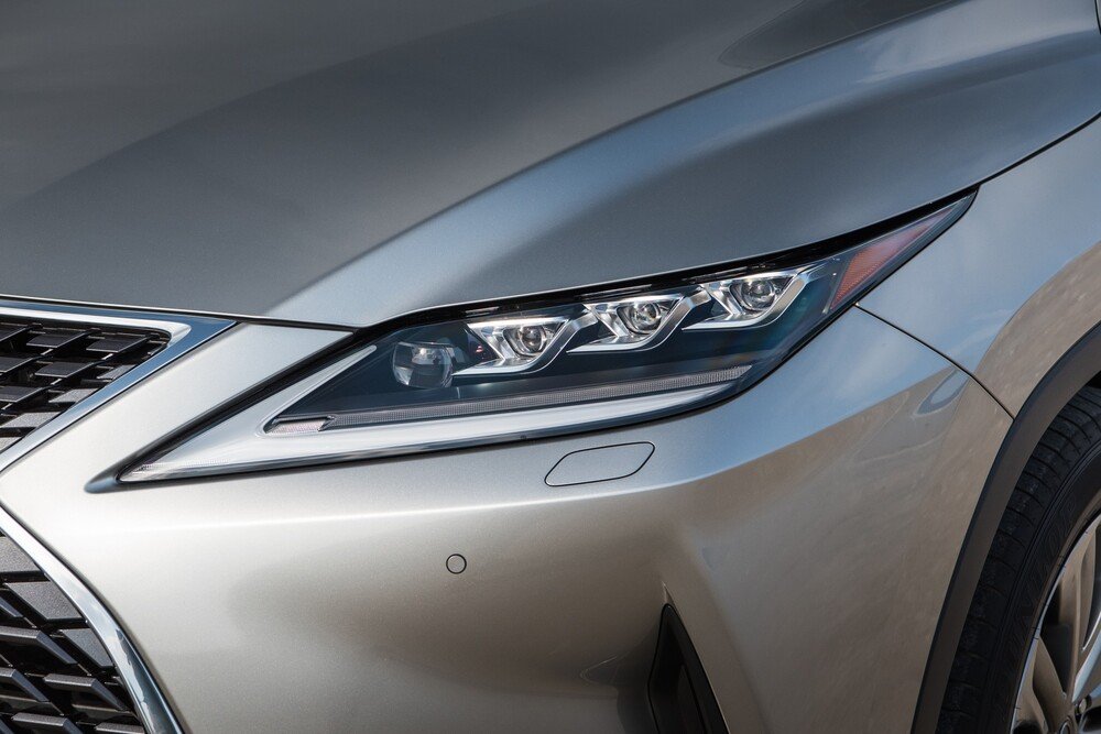 Aggiornamenti estetici per la Lexus RX 2020