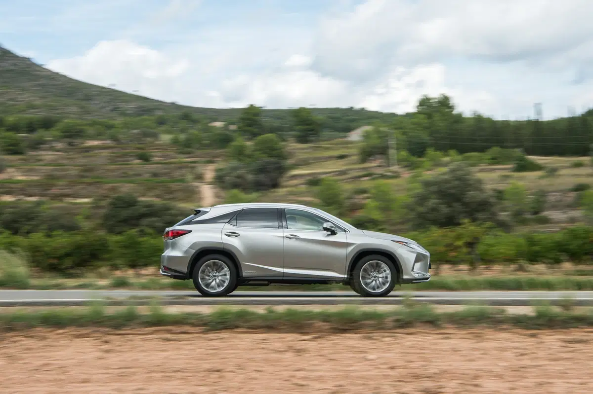 Lexus RX 2020: il luxury SUV giapponese si rinnova