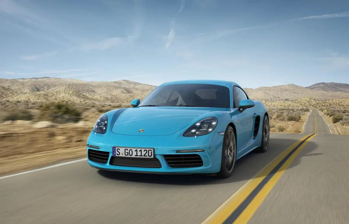 Porsche 718 Cayman, addio aspirato: arriva il boxer 4 cilindri turbo (5)