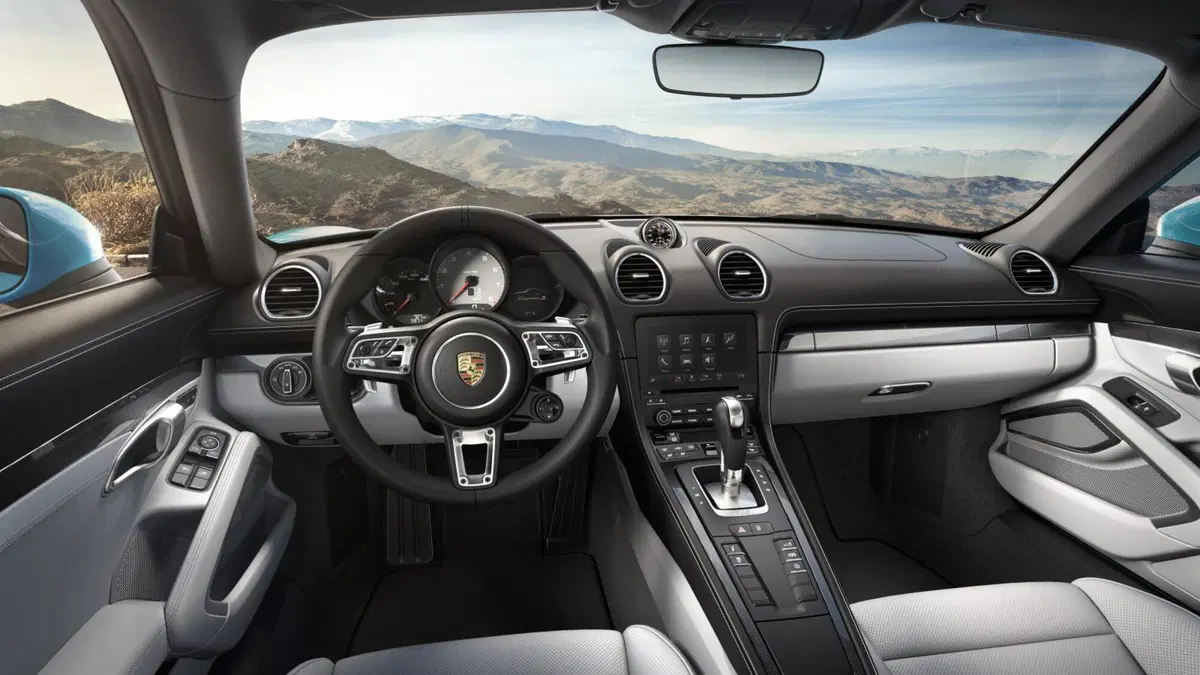 Porsche 718 Cayman, addio aspirato: arriva il boxer 4 cilindri turbo (7)