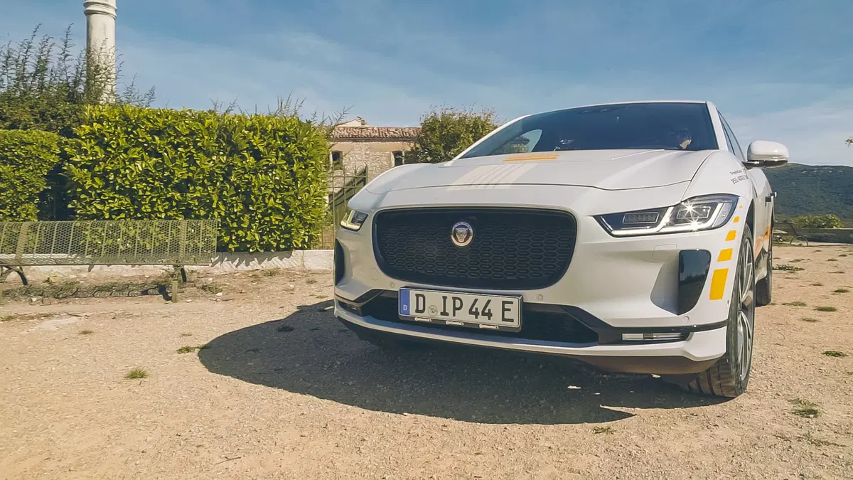 Confronto: Porsche 718 Vs Ford Mustang Vs BMW M240i (e Jaguar I-Pace) [video] (8)