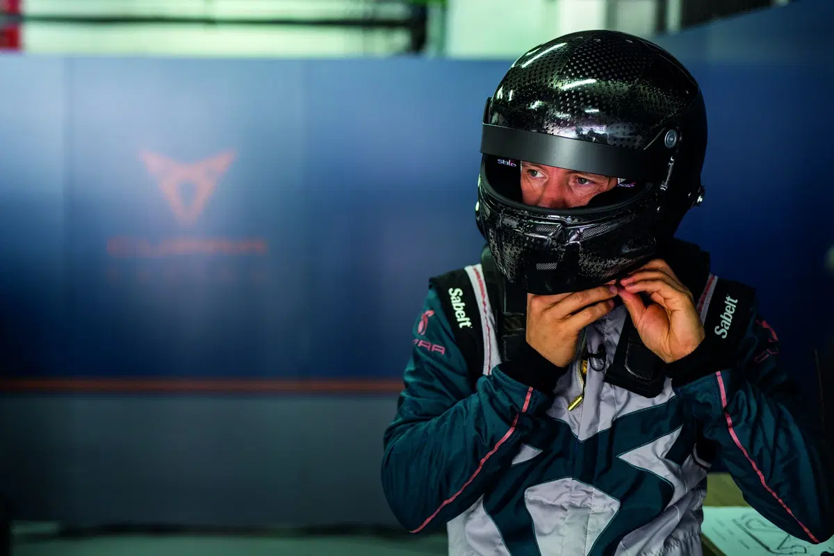 Cupra ETCR: l'elettrica da turismo per la 1^ volta in pista al Montmeló [Video] (2)