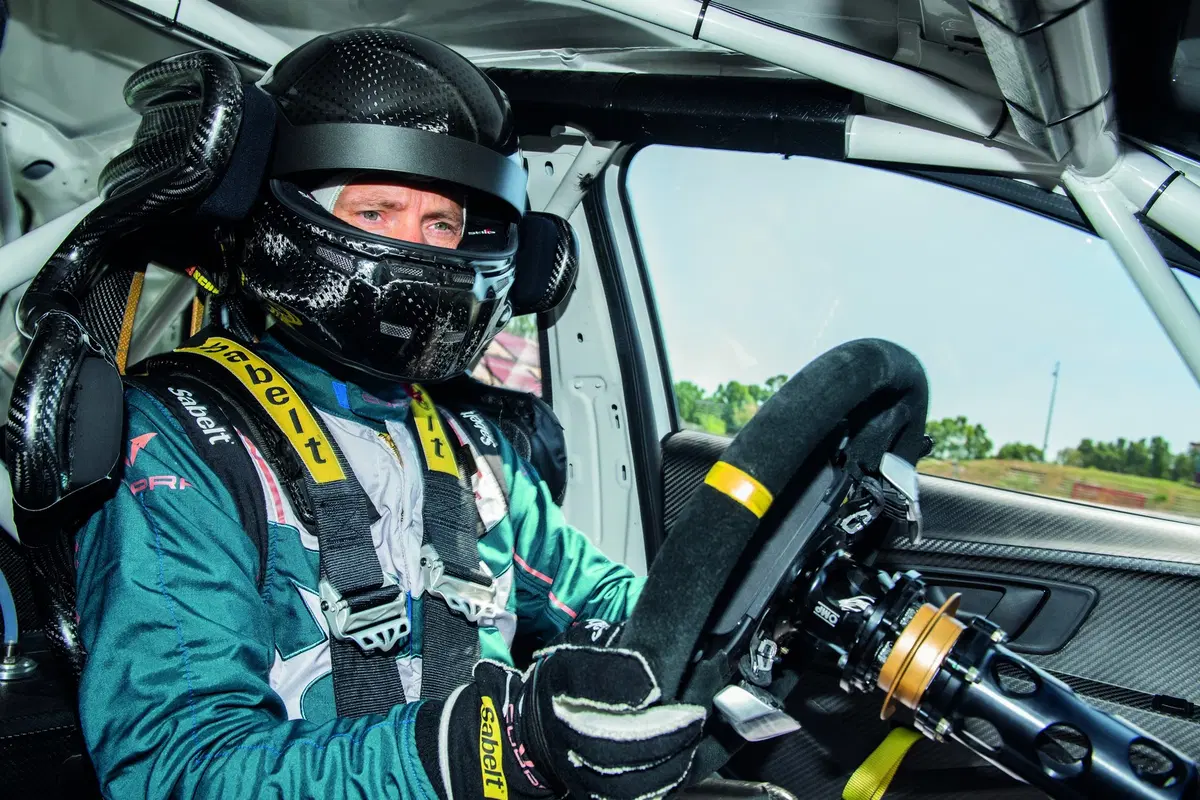 Cupra ETCR: l'elettrica da turismo per la 1^ volta in pista al Montmeló [Video] (4)