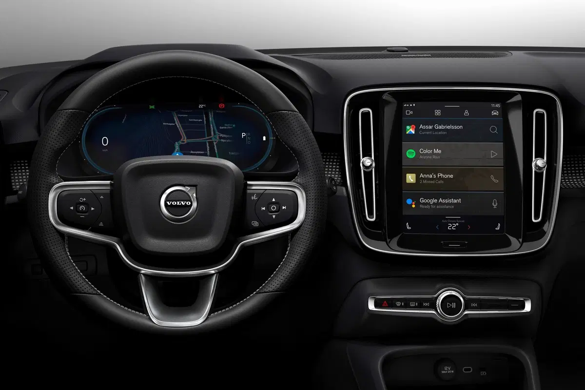 Volvo XC40 elettrica: avrà il nuovo infotainment by Android (3)
