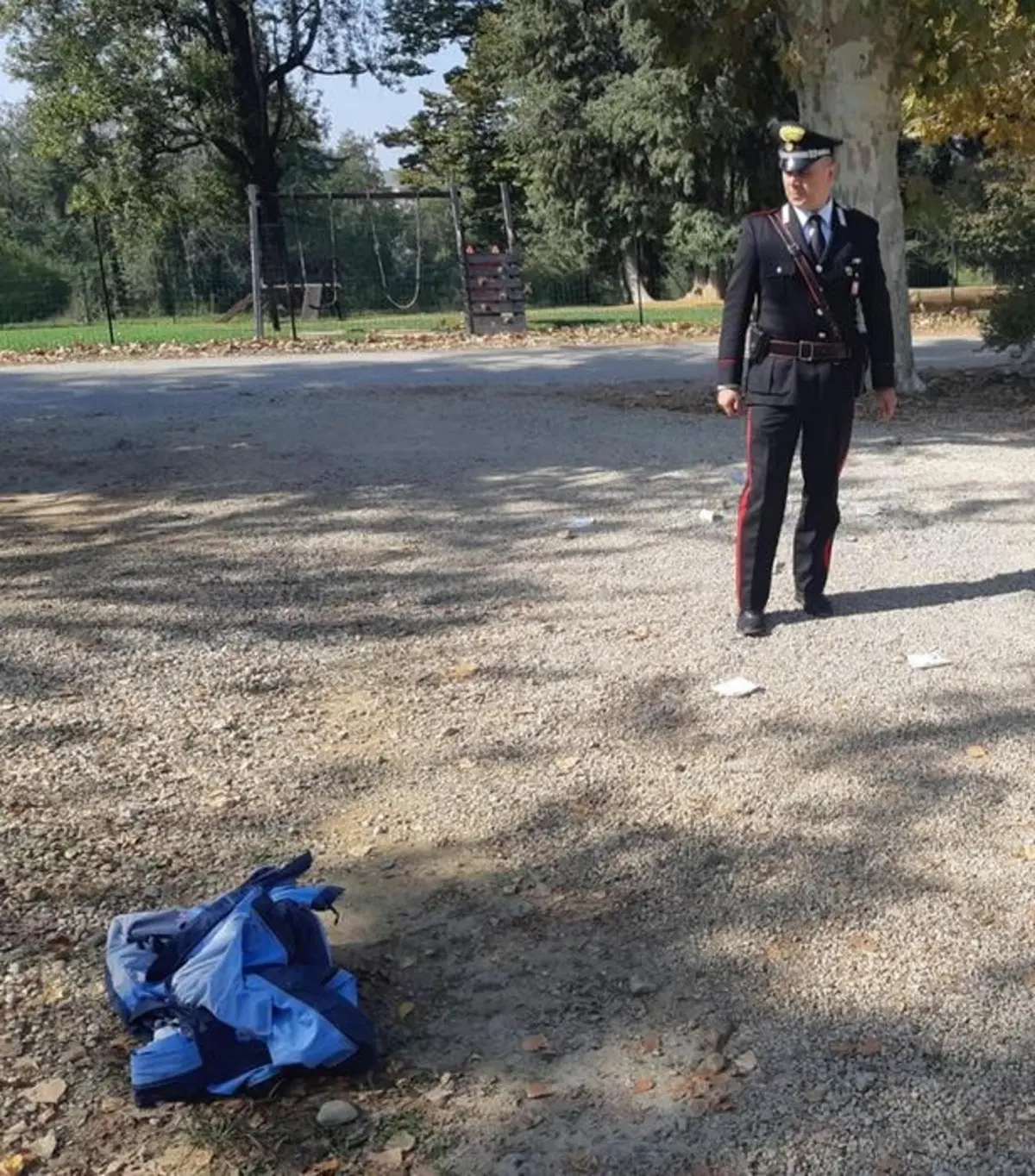 Chieri, SUV parcheggiato travolge tre bambini (5)