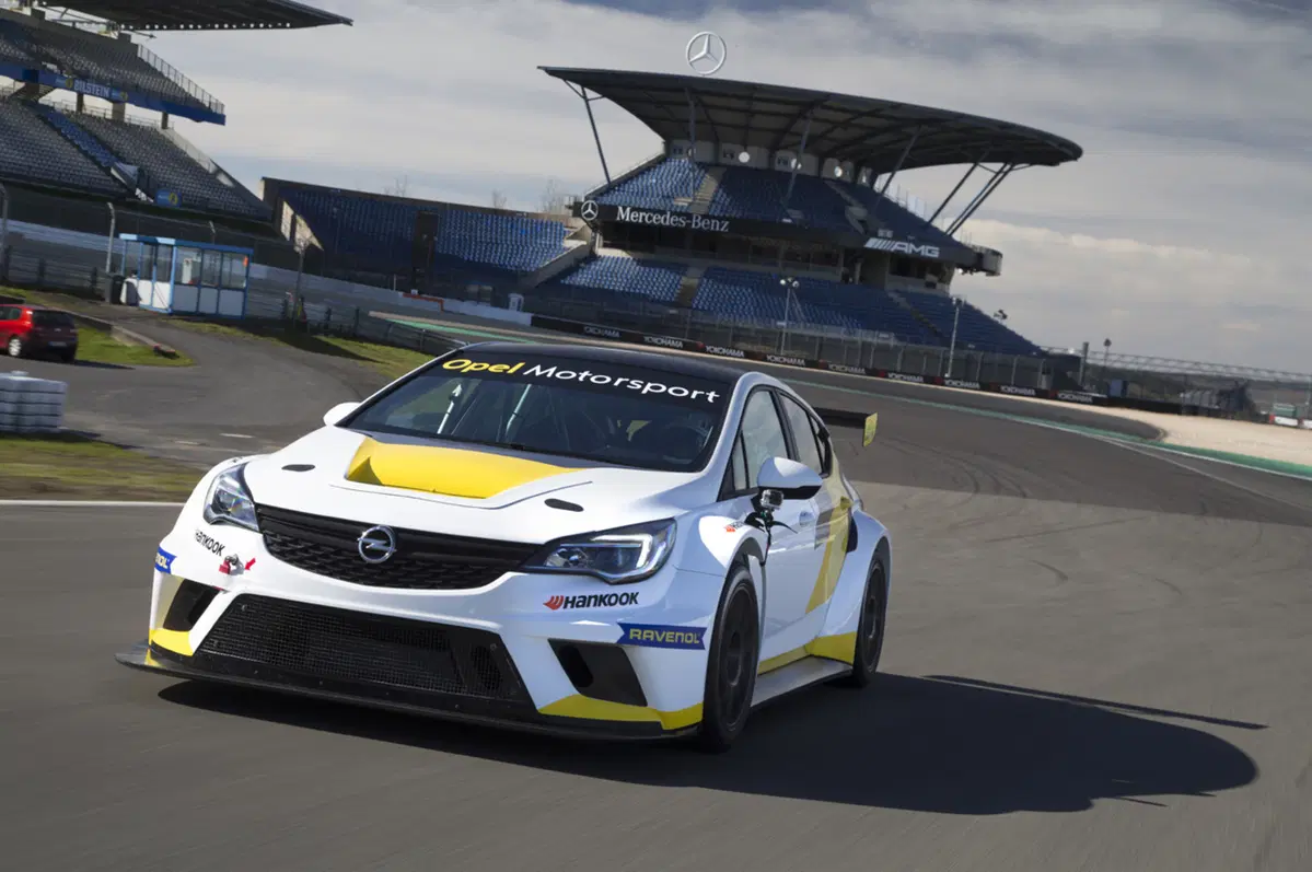 Opel Astra TCR (6)