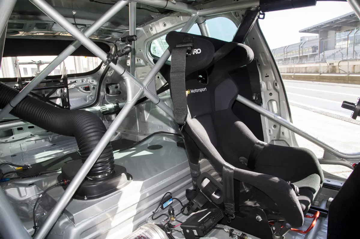Opel Astra TCR (9)