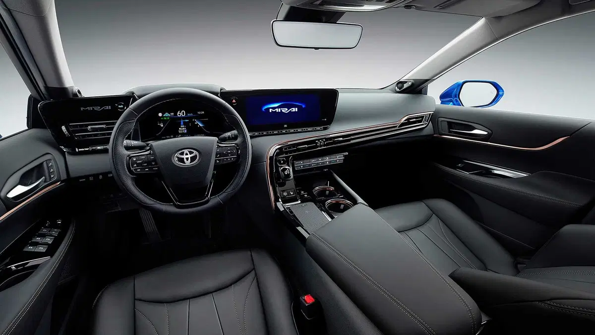 Toyota Mirai, la vettura ad idrogeno diventa una coupé (5)