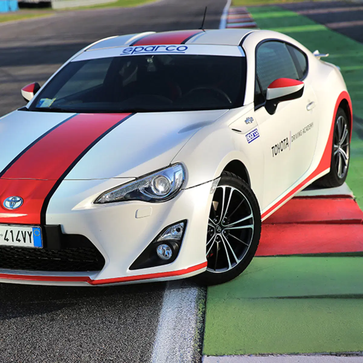 Toyota Driving Academy al via: Jarno Trulli e un folto gruppo d’istruttori per vetture e percorsi di ogni tipo (9)