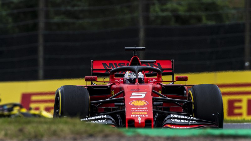 F1, GP Giappone 2019: pole per Vettel. Secondo Leclerc